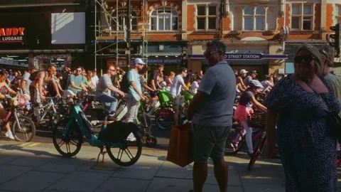 Smiley face flag at Drum &amp; Bass On The Bike, Dom Whiting, Bike party London Stock Footage 246359010