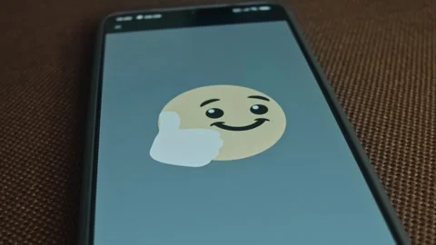 Smiley face with thumb up, presentation 스톡 동영상 309560812