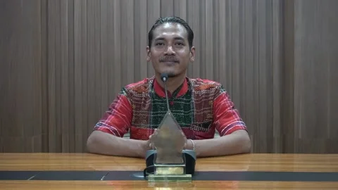 Smiling face expression of business man workers Video stock 221380116