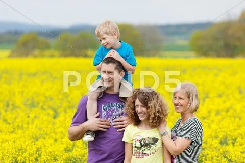 Smiling family going for a walk Stock-Fotos