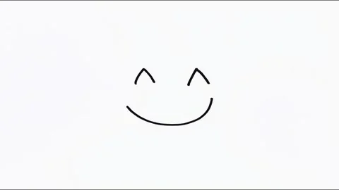 Smiling hand drawn face pulsing and breathing subtle loop on white minimal .. 库存影片 339791628