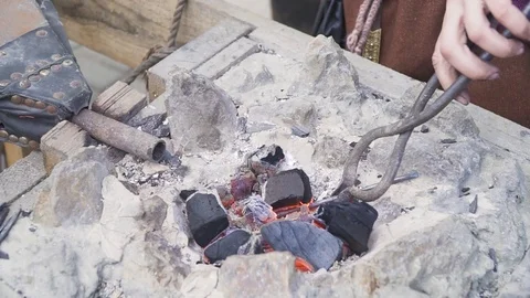 Smith forges nails Video stock 95766289