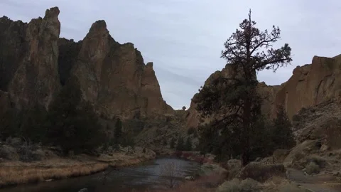 Smith Rock in Oregon Stock Footage 169667791