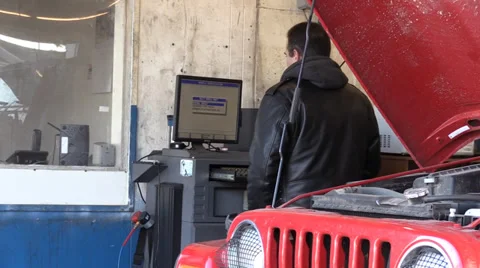 Smog check, emissions control station 스톡 동영상 34298014