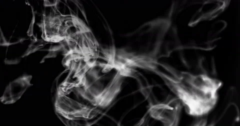 Smoke background. White smoke floating through space against black background Video stock 114840651