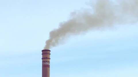 The smoke from the chimney Видео 25906303