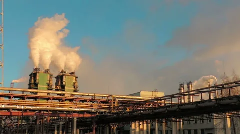 Smoke from large pipes at sunset (6) 스톡 동영상 48632522