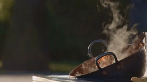 Smoke Pan Vídeo Stock 47277048