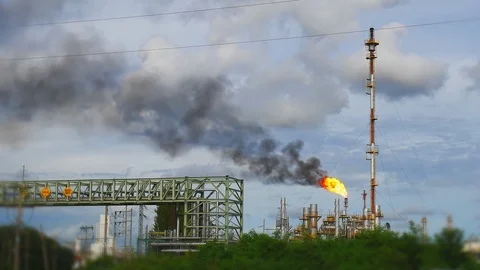 Smoke pollution from refinery plant Stock Footage 86722045