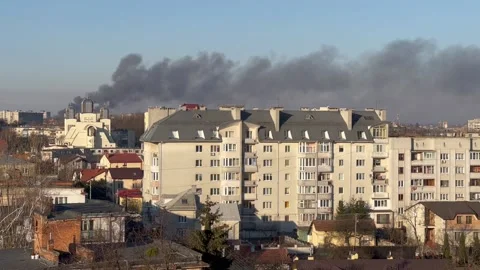 Smoke rises after an explosion in the city of Lviv. 스톡 동영상 172017302