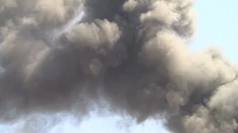 Smoke Rising from Massive Fire in Phoenix AZ Stockbeeldmateriaal 155217213