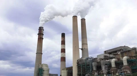 Smoke Stack Of Power Plant Cloudy Day 4K Vidéo 45579910