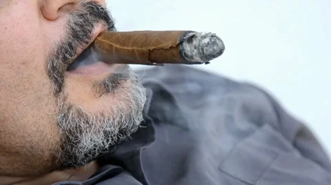 Smoking man Video stock 7754909