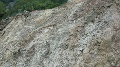 Smoking Mountain volcano in the Philippines 库存影片 243715485