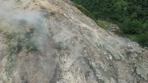 Smoking Mountain volcano in the Philippines 库存影片 243716933