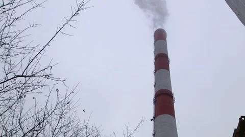 Smoking stack of the thermal power station against a gray sky 스톡 동영상 95017166