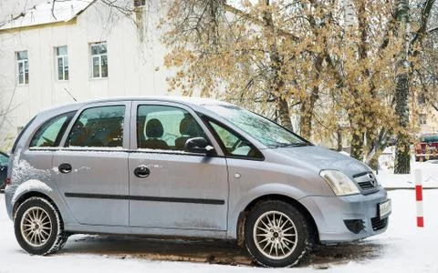 Smolensk, Russia - December 01, 2016: Opel Meriva parked in winter near the h Stock Photos