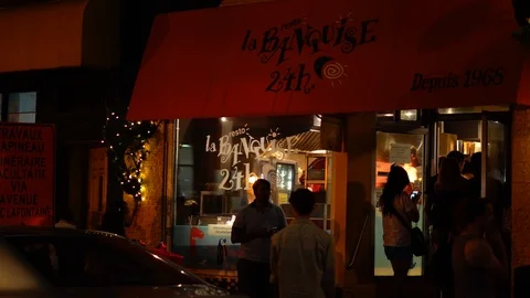 Smooth and steady shoot at the jazz festival of Montreal downtown at night Video stock 119643632