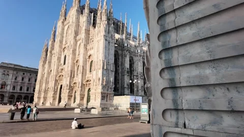 Smooth camera movement on the Duomo of Milan, Italy Stock Footage 315075204