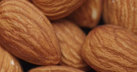 Smooth Camera Movement Over a Handful of Almonds. Stockbeeldmateriaal 142319868