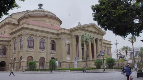 Smooth dolly shot of Teatro Massimo, Palermo Stock Footage 88615882