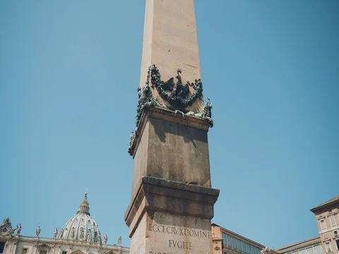 Smooth hyperlapse of obelisk in St. Peter's Square, Vatican Video stock 80345980