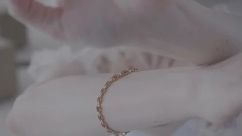 Smooth movement by hands of the dancing ballerina Video stock 92982182