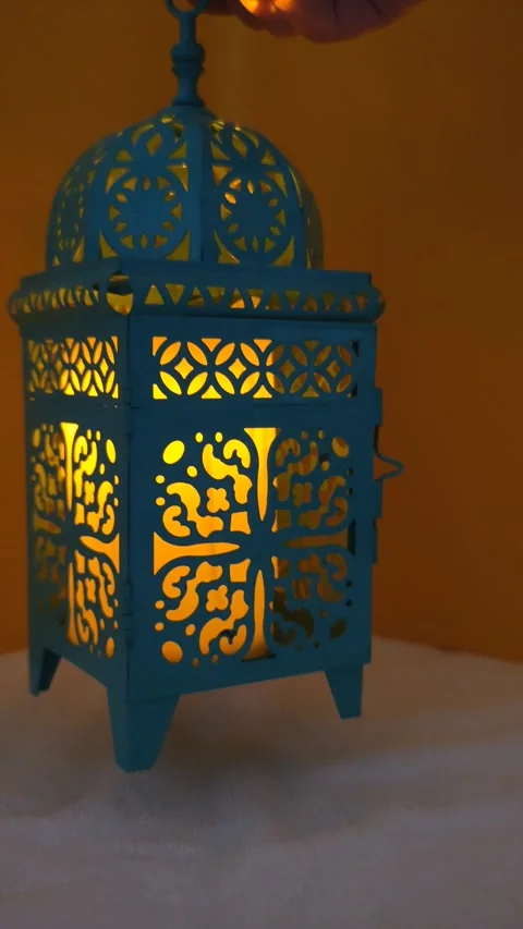 The smooth movement of a Moroccan lamp Video stock 330361044