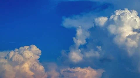 Smooth moving cloud Stock Footage 233095703