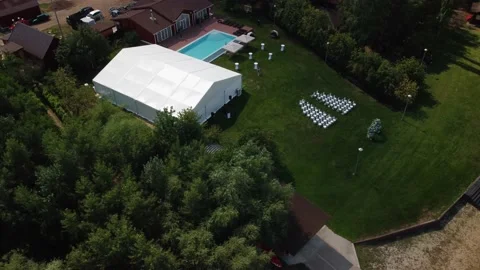 Smooth video from the copter, the venue of the wedding ceremony Vidéo 201036775