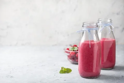 Smoothies cranberries Stock Photos