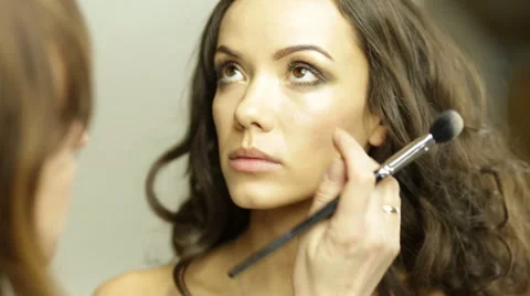 Smoothing tone under eyes Video stock 63043395