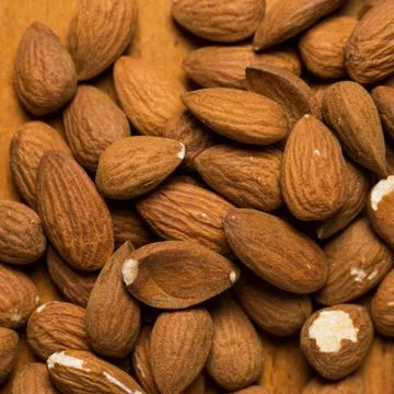 Snack. Heap of nuts on the table Foto stock