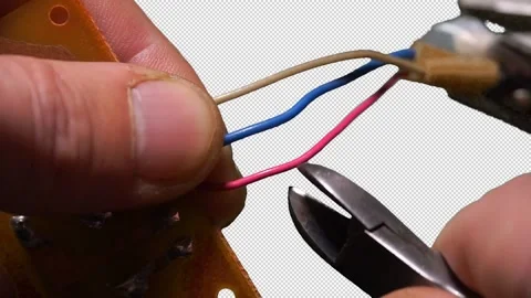 Snacking wires - Alpha channel. Stock Footage 138384511