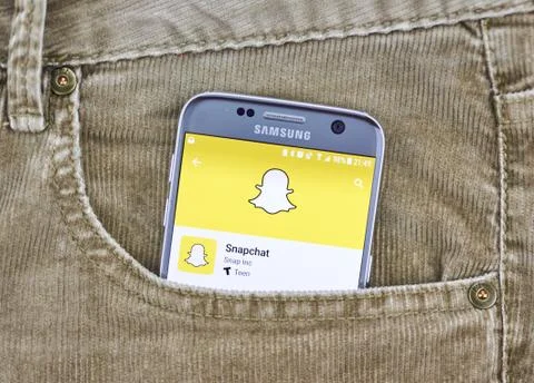 Snapchat app on a cellphone screen Фото