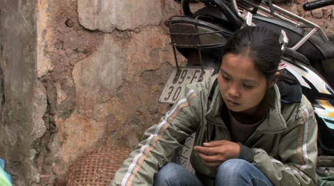 Snapping Green Beans Stock Footage 33799491