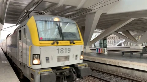SNCB Belgian train going to Brussels arrives at Liege Guillemins station. Stock Footage 161271586