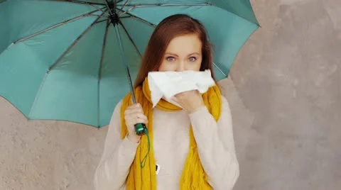 Sneeze 库存影片 12413317