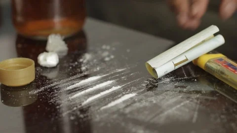 Snorting Cocaine 2 Video stock 105614287