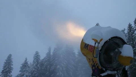Snow cannon in action Video stock 11148979