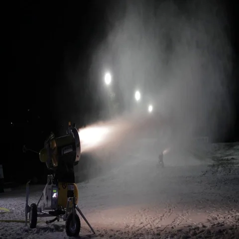 Snow cannon 動画素材 69288903