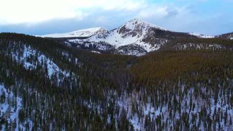 Snow capped Monarch Mountain in Colorado - Drone footage Stock Footage 277016554