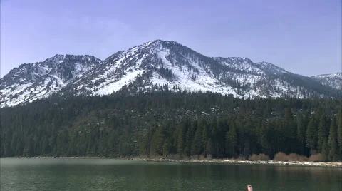 Snow-capped mountain Video stock 986791