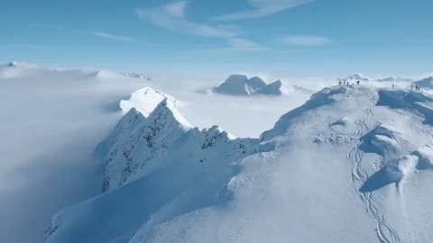 Snow capped mountains in the Austrian Alps (aerial) Vidéo 86752093