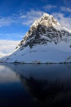 Snow-capped mountains Fotos Stock