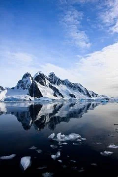 Snow-capped mountains Fotos Stock