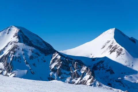 Snow-capped mountains Stock-Fotos
