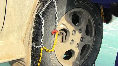 Snow chains 스톡 동영상 80325110