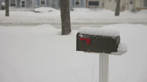 Snow covered mailbox 스톡 동영상 34609047