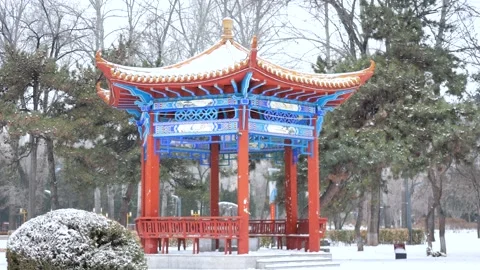Snow-Covered Pavilion 库存影片 343804307